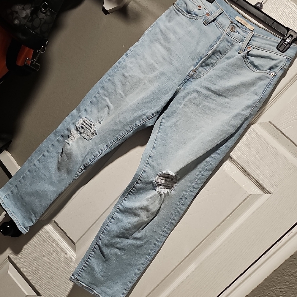 Levi's Women's Sky Blue Straight Leg Jeans